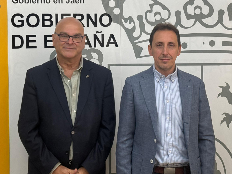 El subdelegado le ha dado la bienvenida en un primer encuentro en el que se han establecido las prioridades para los próximos meses, con la vista puesta en la progresiva reducción de la siniestralidad viaria