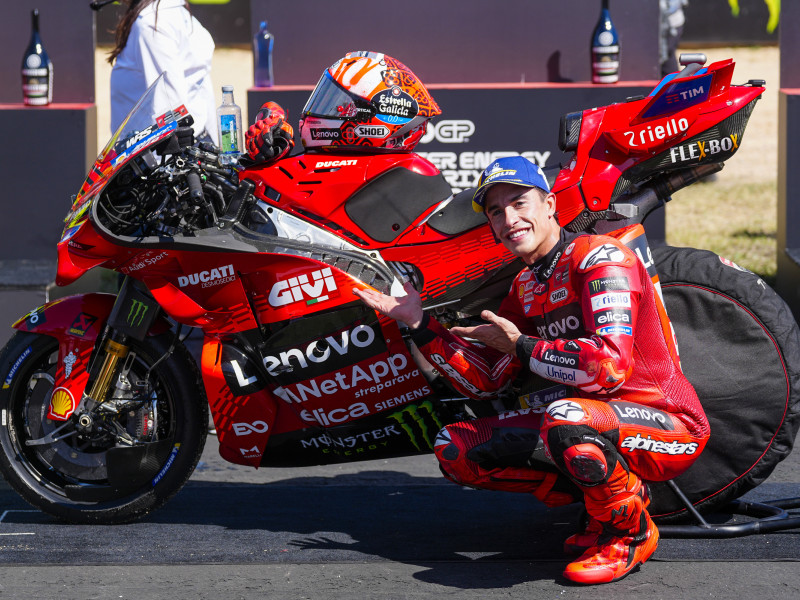 Marc Marquez celebra su 14ª carrera al sprint