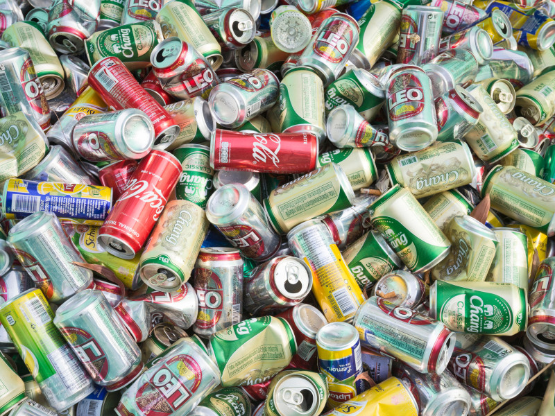 Imagen de recurso de latas vacías