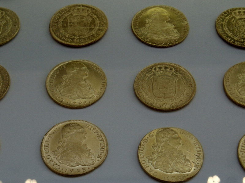 Monedas de oro del tesoro de las Mercedes.