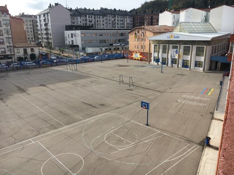 Así han vivido el primer día de colegio en un centro educativo de Burgos: "Estrenamos muchas cosas"