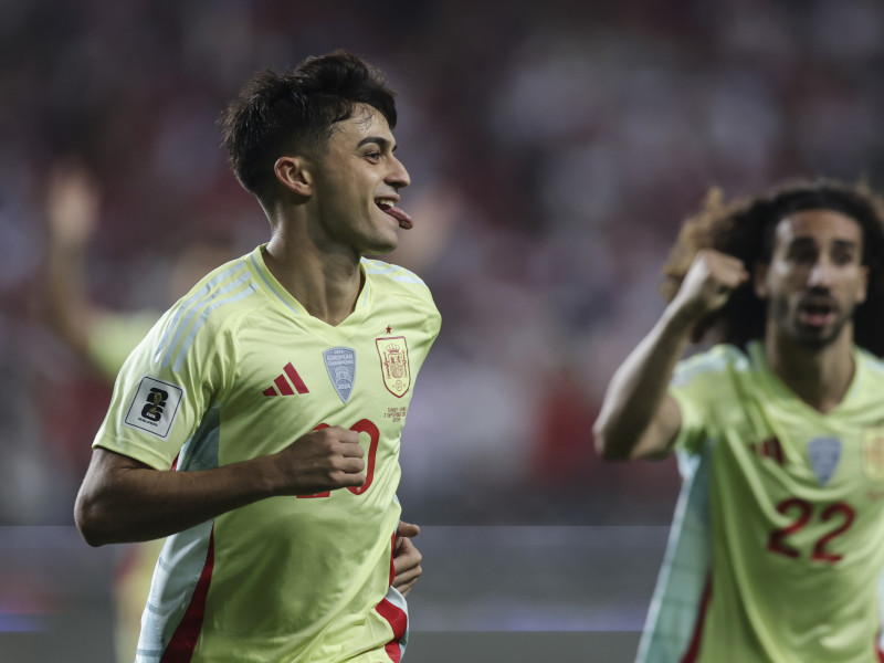 Pedri celebra el gol de España ante Turquía