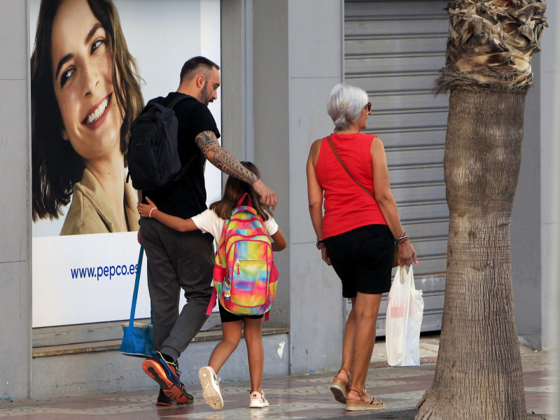 GRAFCVA2598-ESPANA-CURSO-ESCOLAR