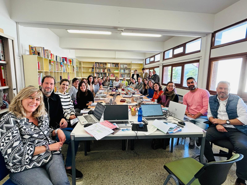 Los docentes trabajan por una educación para TODOS