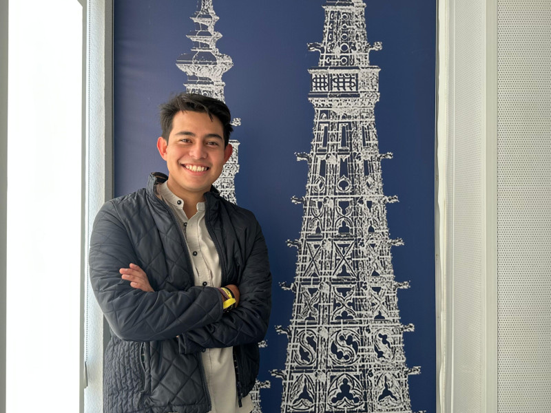 Un estudiante mexicano viene a estudiar a Burgos y alucina con la modernidad de su Universidad: "Puedo literalmente tocar"