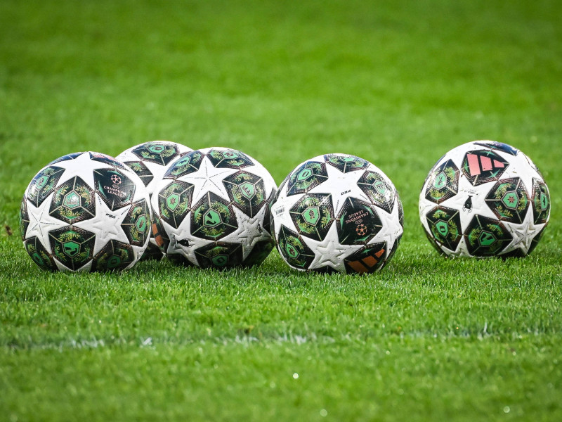 La UEFA emprenderá una ronda de contactos para ver si abre la mano a jugar en el extranjero.