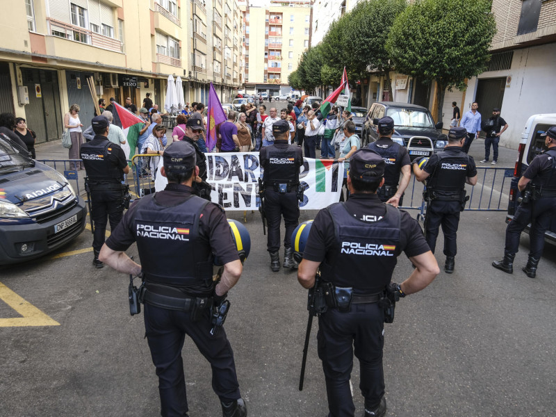 Dos detenidos por saltar al recorrido de la Vuelta en Valladolid y otros 15 sancionados