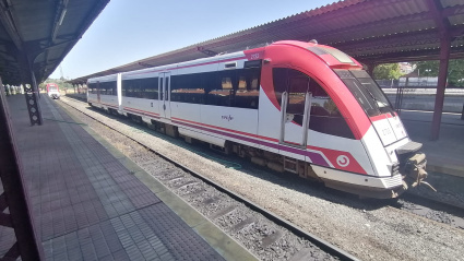 Foto de archivo de un tren en la estación de Ferrol