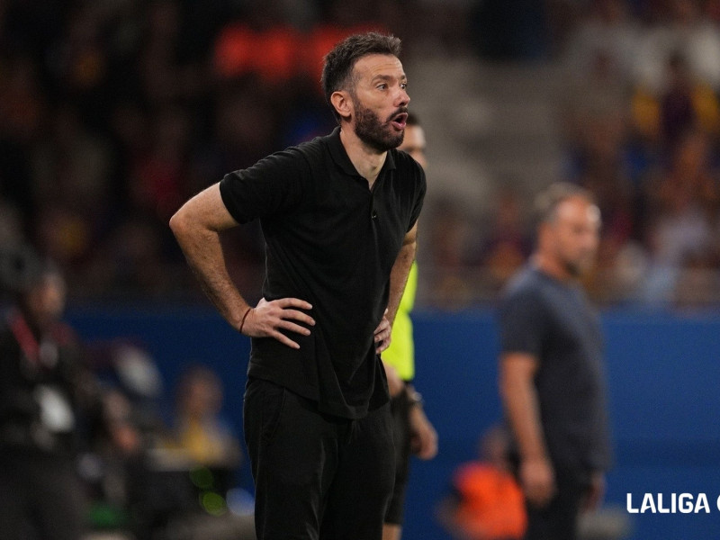 Corberán no da con la tecla ante el Barça de Flick