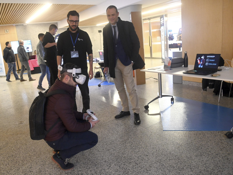Inauguración del Tercer Encuentro Tecnológico Burgos Industria 4.0, donde participa la consejera de Movilidad y Transformación Digital, María González Corral