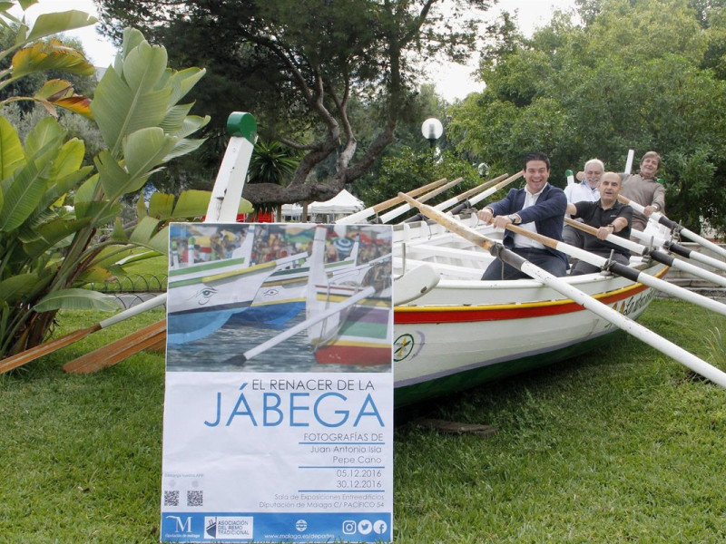 01/12/2016 Presentación muestra sobre jábegas Diputación.La Diputación de Málaga acoge del 5 al 30 de diciembre la exposición fotográfica 'El renacer de la Jábega', un recorrido visual compuesto por 30 imágenes emblemáticas de la Liga Diputación de Málaga-Copa Pepe Almoguera 2016, que han sido realizadas por los fotógrafos Juan Antonio Isla y José Cano.POLITICA ANDALUCÍA ESPAÑA EUROPA MÁLAGA CULTURAEUROPA PRESS/DIPUTACIÓN
