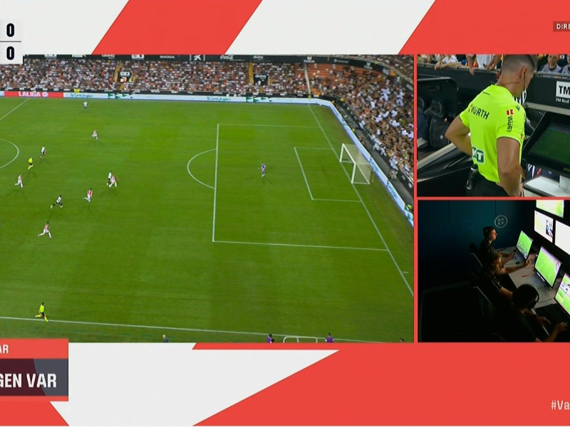 Imagen del VAR de la polémica expulsión de Dani Vivian en el Valencia-Athletic