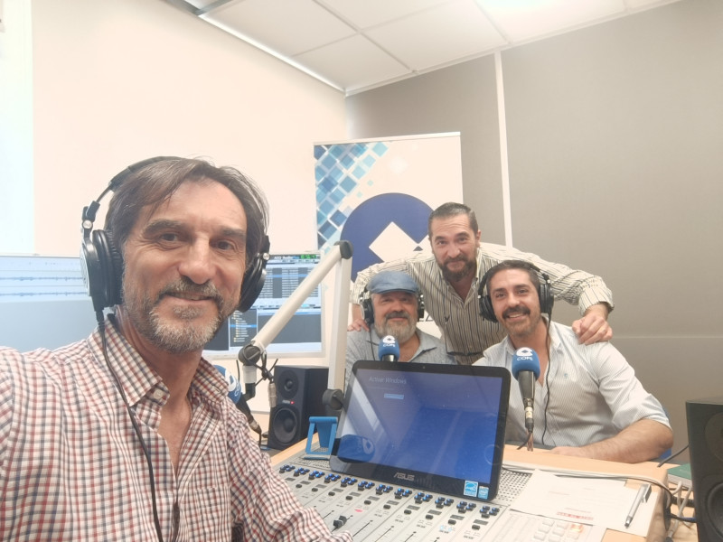 Bruno Díaz en COPE, junto al equipo de 'Carrera Oficial'