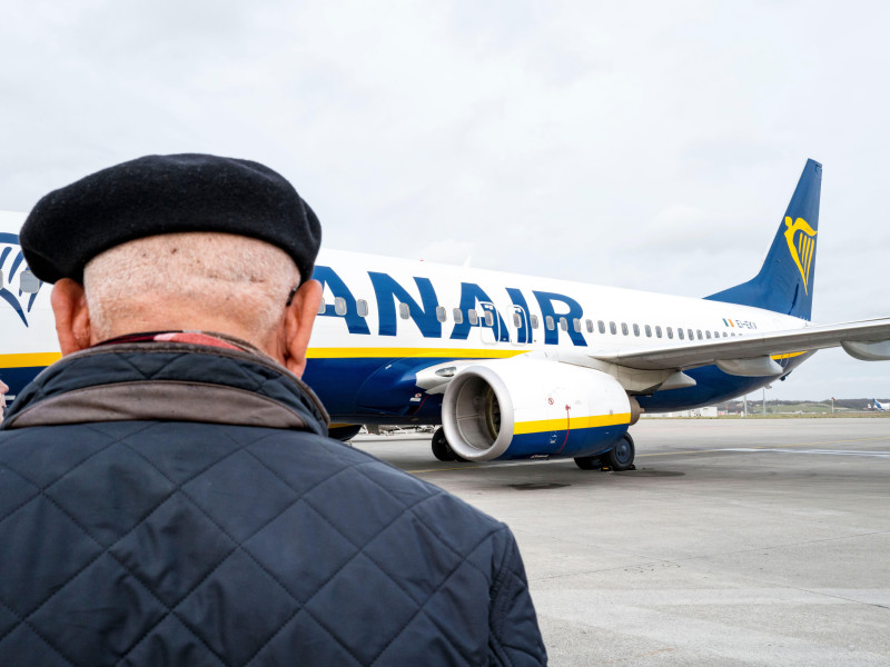 Salida con Ryanair, embarque en la pista.