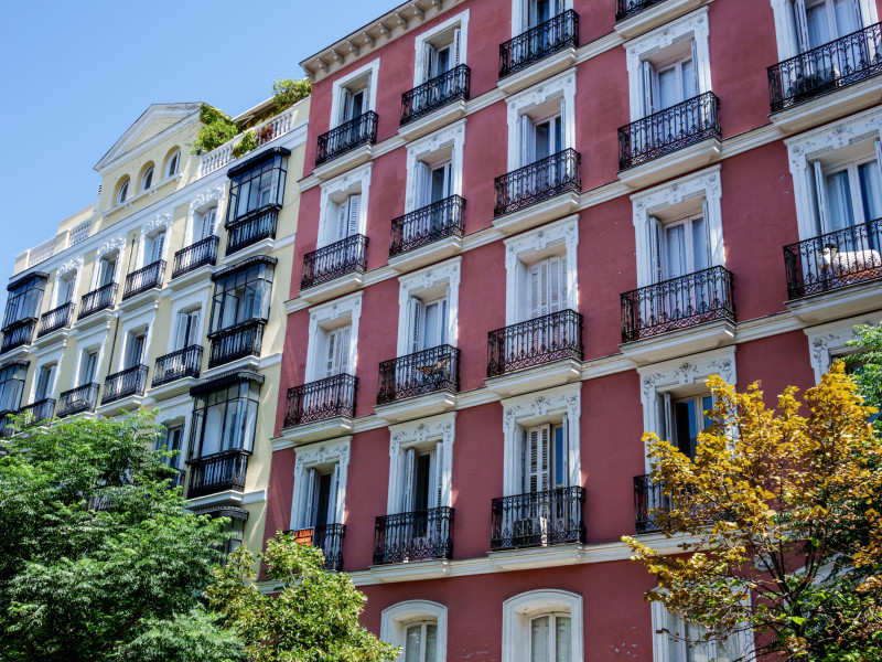 Balcones de un edificio de Madrid