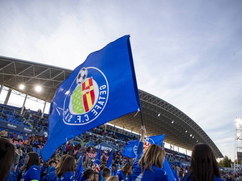 Aficionados del Getafe en un partido de LaLiga en el Coliseum.