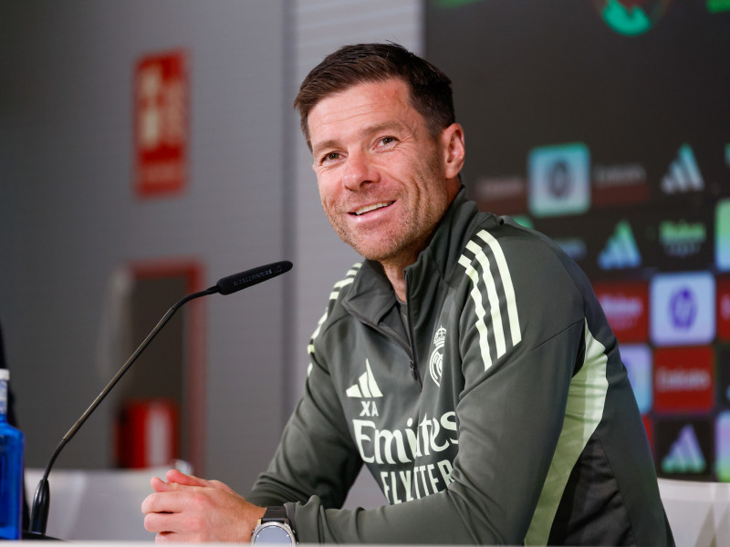 Xabi Alonso vivirá este sábado su primer derbi como entrenador.