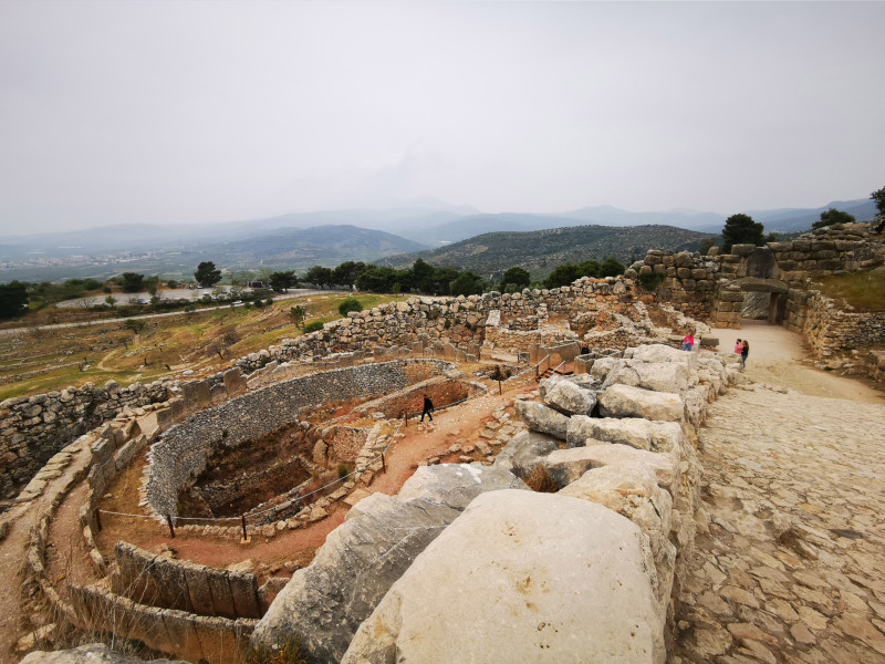 Mycenae (Greece), 18/04/2021.- People visit the archeological site of Mycenae during the International Day of Monuments and Sites, Peloponese, Greece, 18 April 2021. Thirty-nine years ago UNESCO's General Conference established 18 April as the International Day of Monuments and Sites. (Grecia) EFE/EPA/BOUGIOTIS VANGELIS