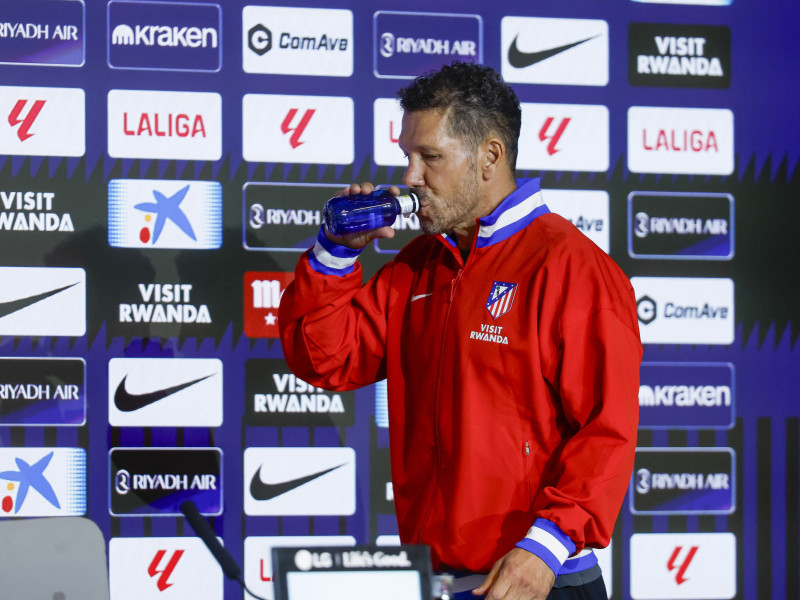 Simeone durante la rueda de prensa previa al Real Madrid