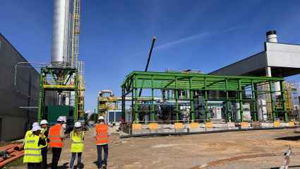 La delegada de la Xunta en Ferrol, Martina Aneiros, visitó la planta de Valogreene Recinor en As Somozas