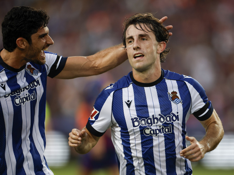 Álvaro Odriozola celebra el gol del Barça-Real Sociedad