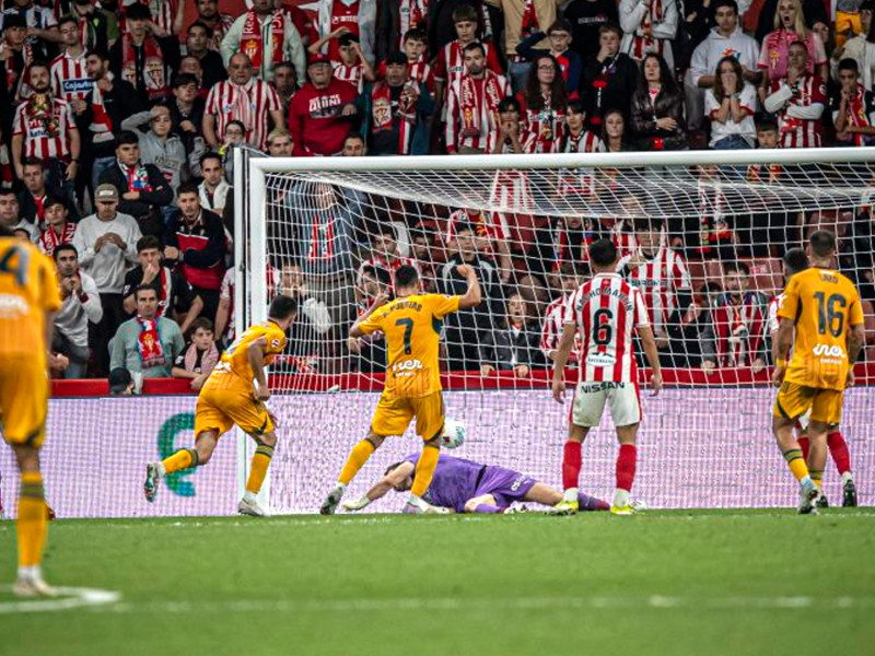 El Albacete celebra uno de los cuatro goles marcados al Sporting en LaLiga