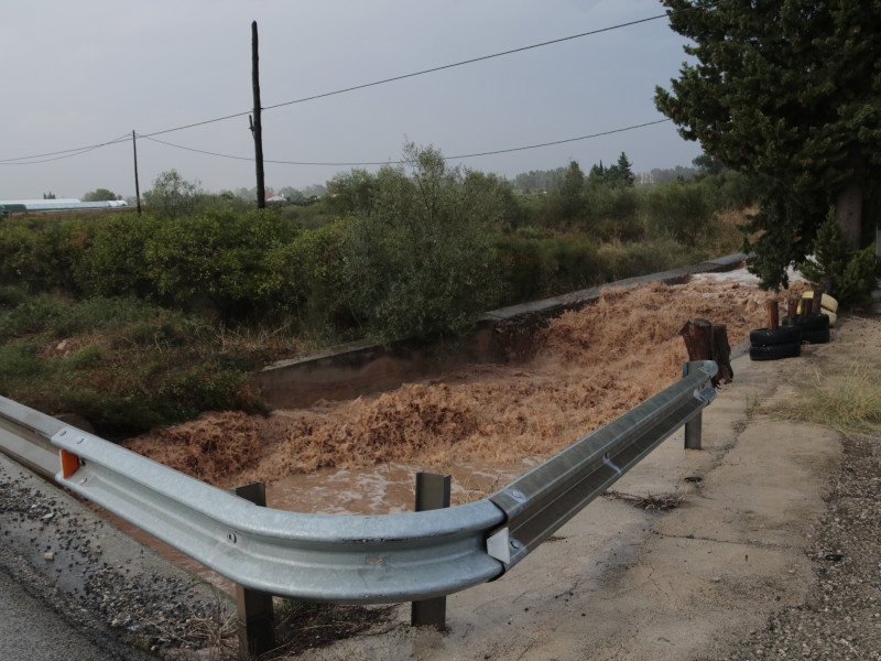 Los servicios de emergencia han recibido algo más de 50 llamadas por los episodios de lluvia