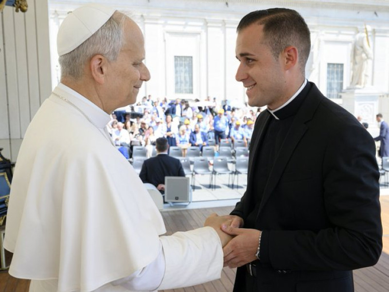 Miguel Tovar con el Papa León XIV
