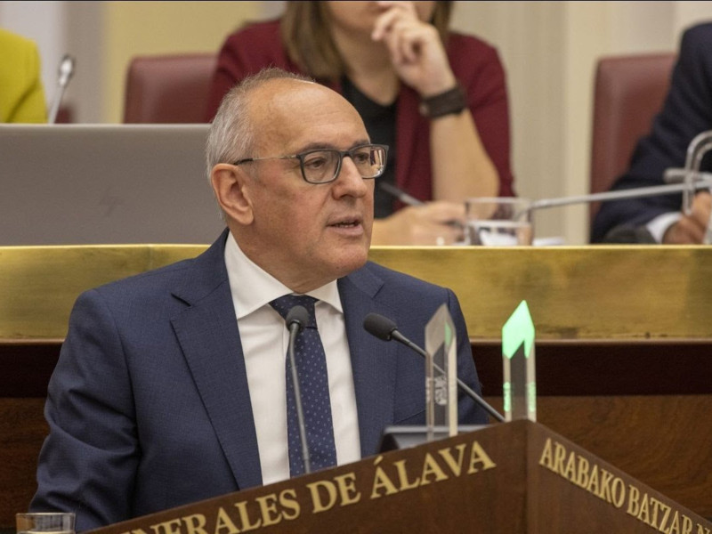 Ramiro González, diputado general de Álava