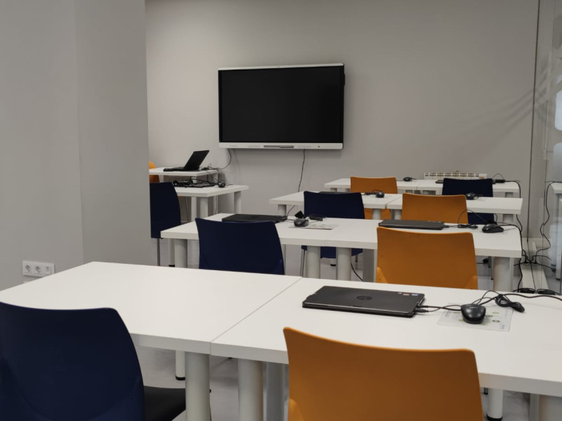 Las clases de digitalización también son muy demandadas por los mayores