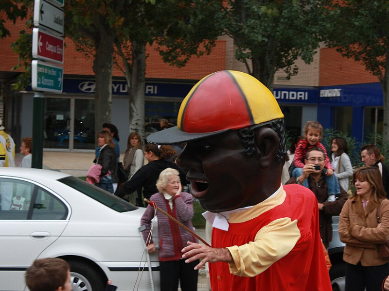 El Morico es uno de los Cabezudos más queridos por los niños.