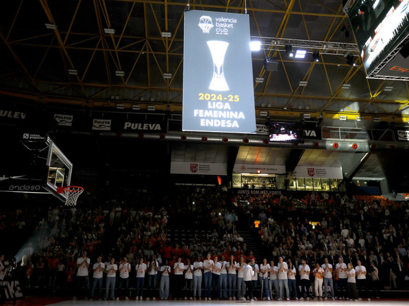 El título de la Liga Femenina Endesa fue el último en subir a los cielos de la Fonteta