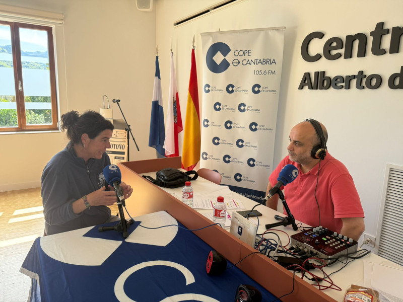 Laura Dorado, de la Fundación Naturaleza y Hombre, junto a Jaime del Olmo