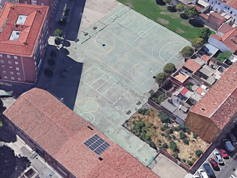 Vista aérea del Patio del Colegio junta al terreno adyacente
