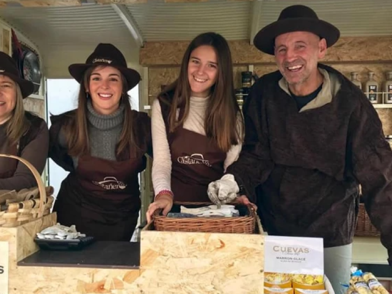 Santiago Palacios lleva más de 40 años en el oficio