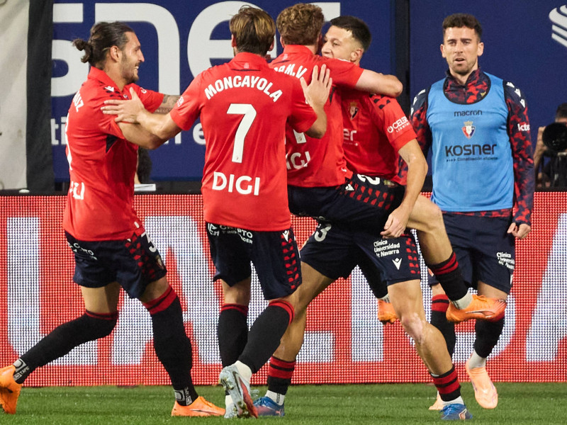 Abel Bretones celebra el primer gol de Osasuna ante el Getafe