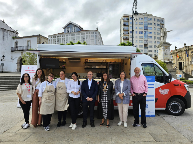 Foodtruck de Creamos Saúde en Betanzos (A Coruña)