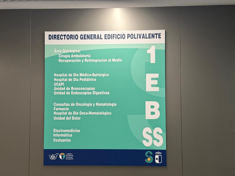 Secciones nuevo edificio CHUA