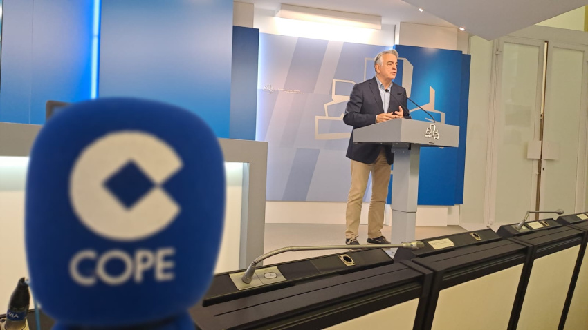 Javier de Andrés en el Parlamento Vasco