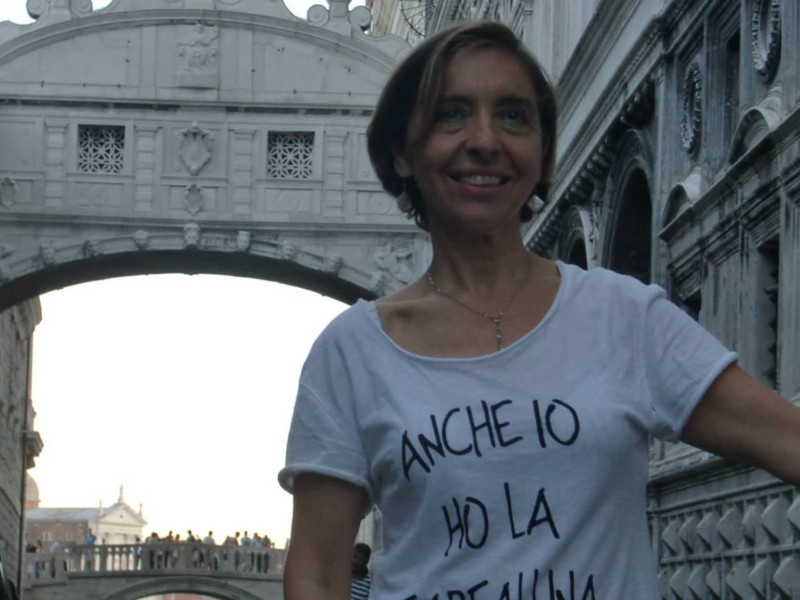 Maribel pasando por el puente de los suspiros