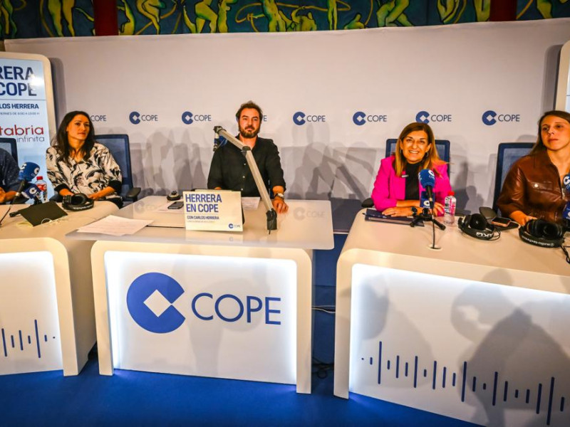 La presidenta de Cantabria, María José Sáenz de Buruaga, en "Herrera en COPE"