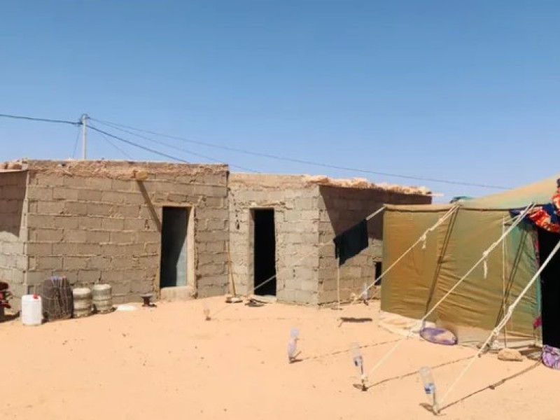 Vivienda de una familia saharaui ayudada por Sol Espías