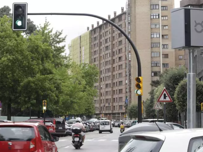 Radar en la calle Torcuato Fernández Miranda, en Gijón