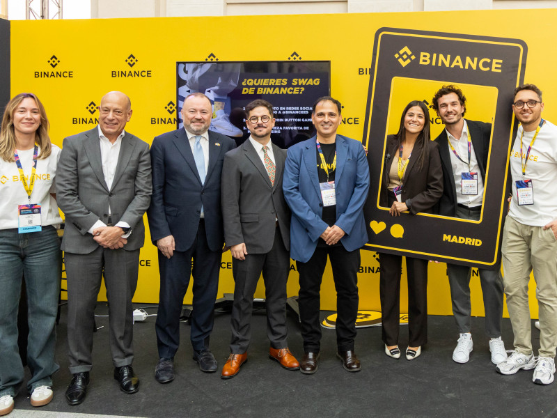 Parte del equipo de Binance en España durante Merge Madrid