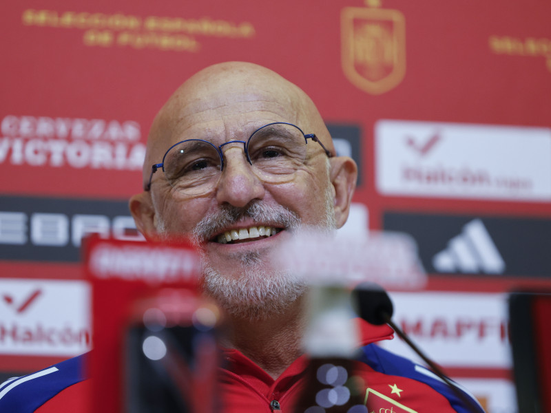 Luis de la Fuente en rueda de prensa