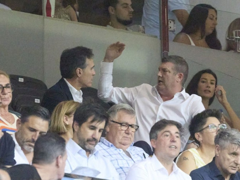 Ron en el palco de Mestalla