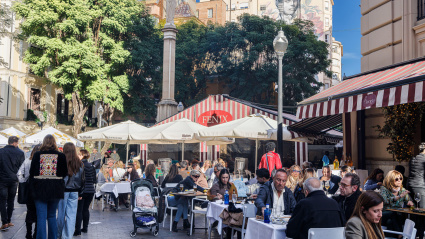 Terrazas de restaurantes en la Plaza de Las Flores, Murcia