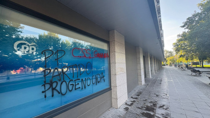 El presidente del Partido Popular en Granada quita importancia a las pintadas que han aparecido en la sede