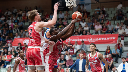 UCAM CB se estrena con victoria en la Fiba Europe CUP