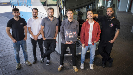 Madrid, 15/10/2025.- A menos de un mes de arrancar su próxima gira, la banda burgalesa la Maravillosa Orquesta del Alcohol (la M.O.D.A) sigue ilusionada por volver a la carretera, con motivo del lanzamiento el viernes de su nuevo disco, 'San Felices'. EFE/Fernando Villar